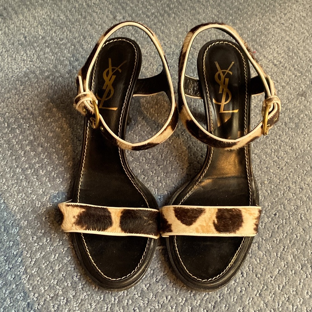 ๐๐ฉGently used Yves Saint Laurent calf hair leopard print heels/sandals